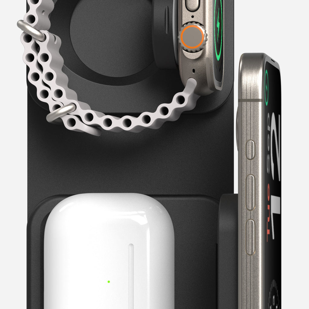 3-in-1 Portable Travel Charger with MagSafe Global Edition
